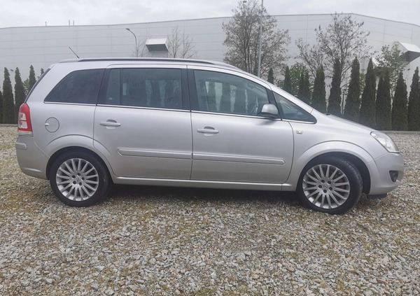 Opel Zafira cena 13900 przebieg: 227000, rok produkcji 2008 z Sianów małe 191